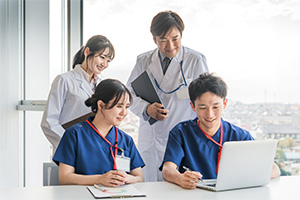 オンライン医師